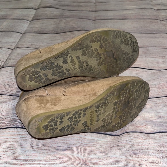 Brown Faux Suede Heeled Lace Up Booties, Size 8 - Picture 4 of 7